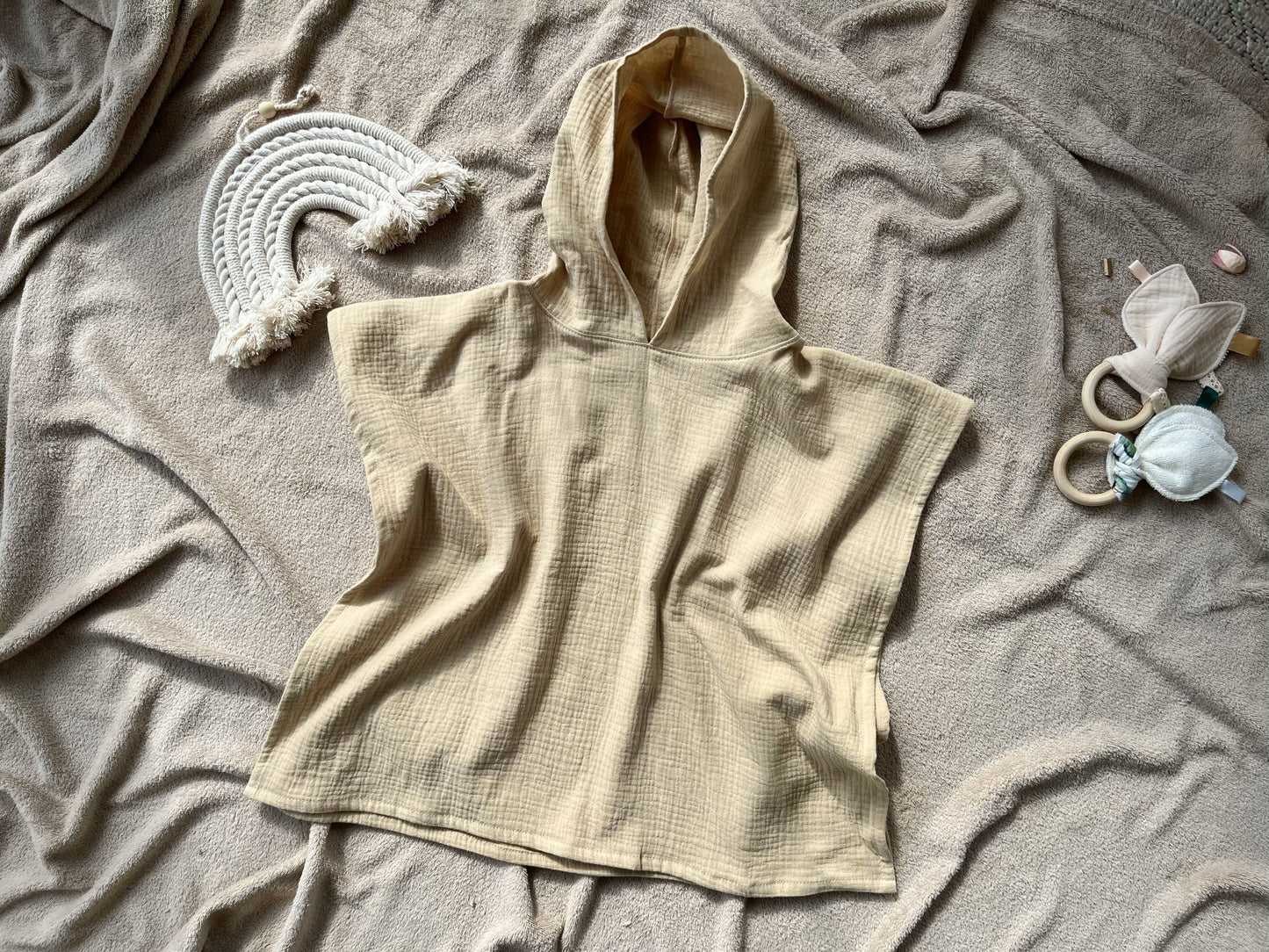 Baby Handtuch-Poncho mit Kapuze: Sand